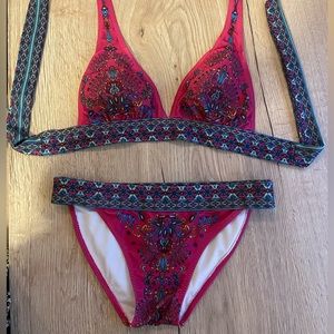 dark pink patterned bikini set